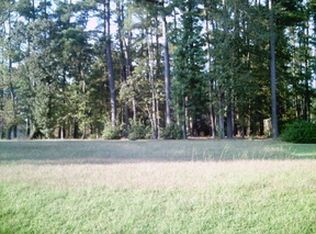 2004 Barlow Rd, Tarboro, NC 27886