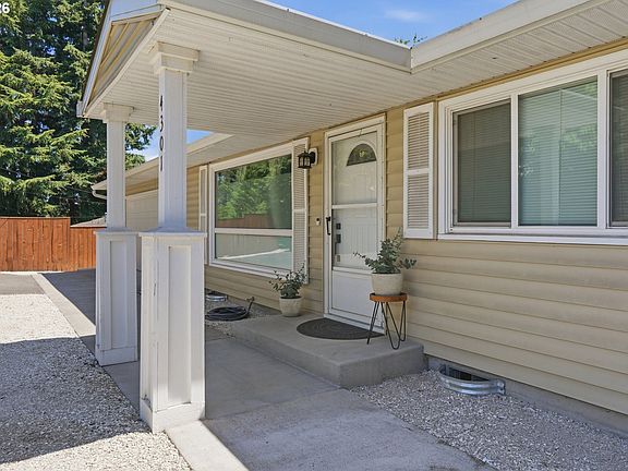 5th image of 4301 NE 60th St