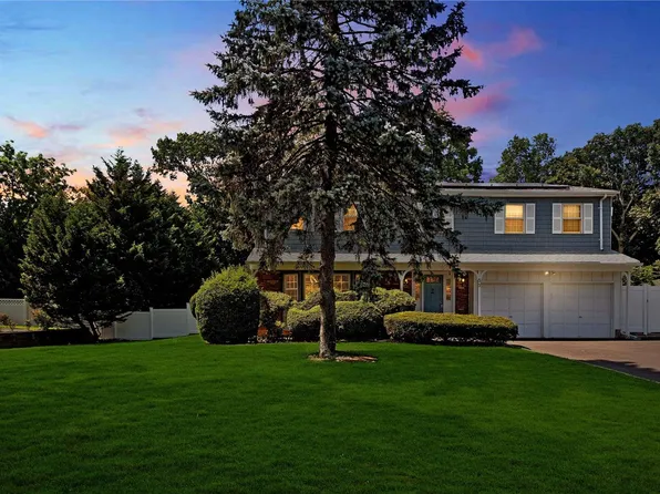 33 Kivy Street E, Huntington Station, NY 11746