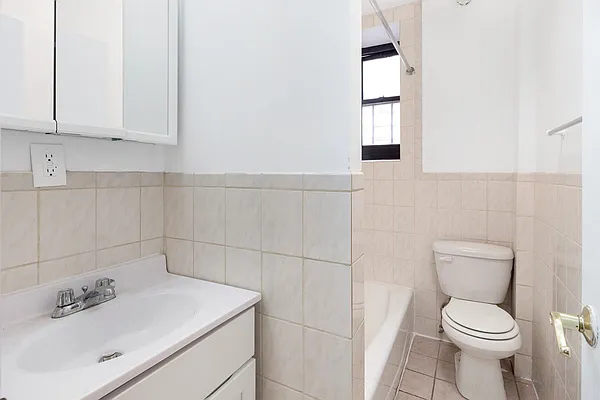 Rented by Living New York | media 13