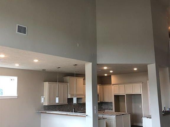 3rd image of 38 Botanical Vista Dr
