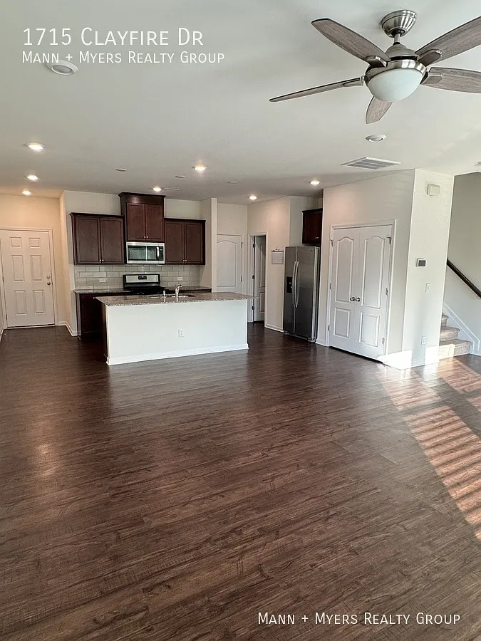 Beautiful residence in Cary — Photo 4