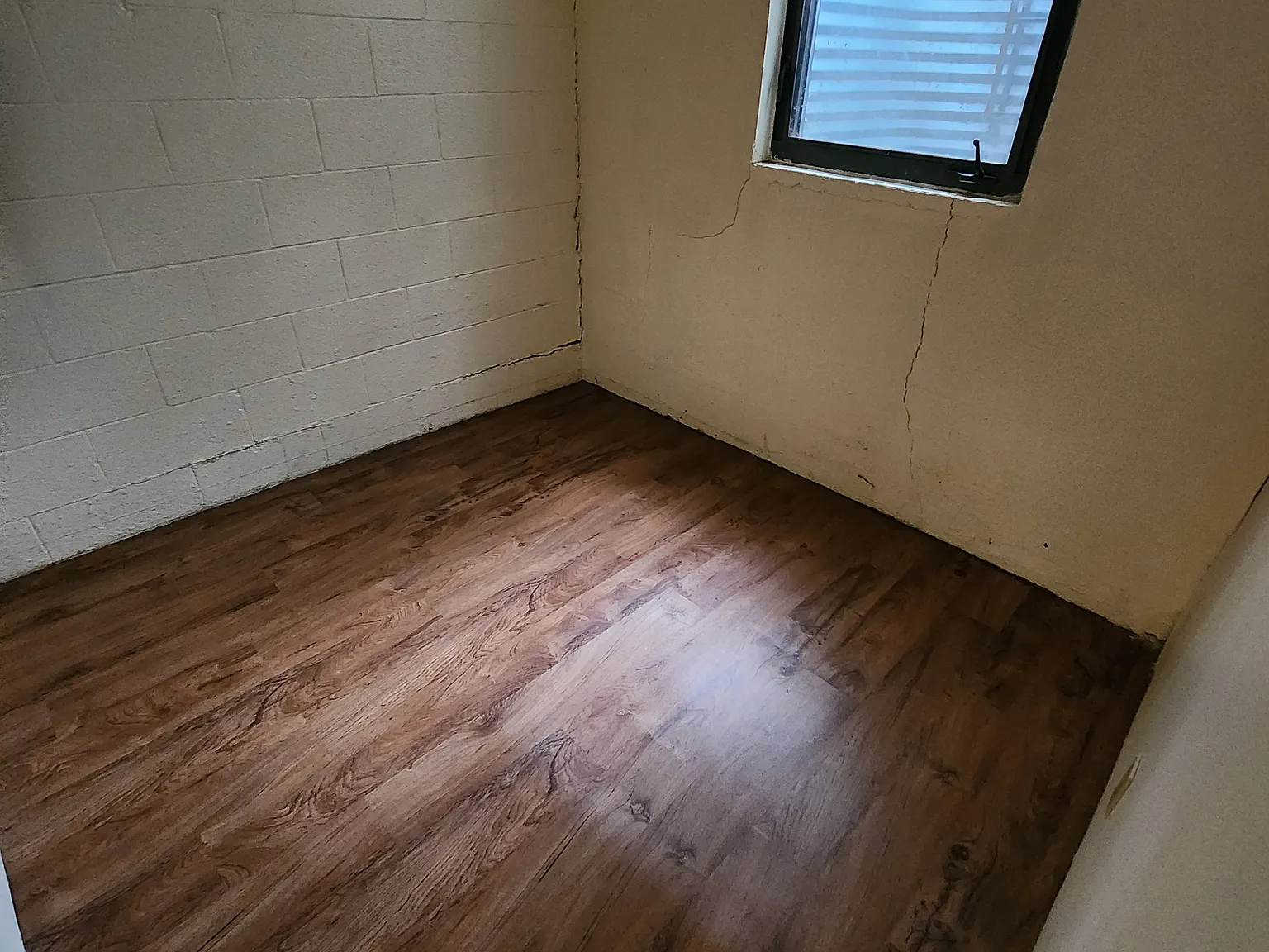 Studio, 550 sqft, $600 — Photo 2