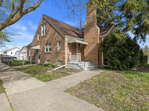 7028 31st AVENUE, Kenosha, WI 53142