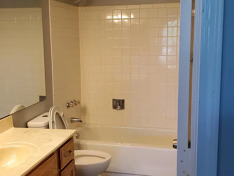 1332 Holgate Dr #G3 — Photo 17