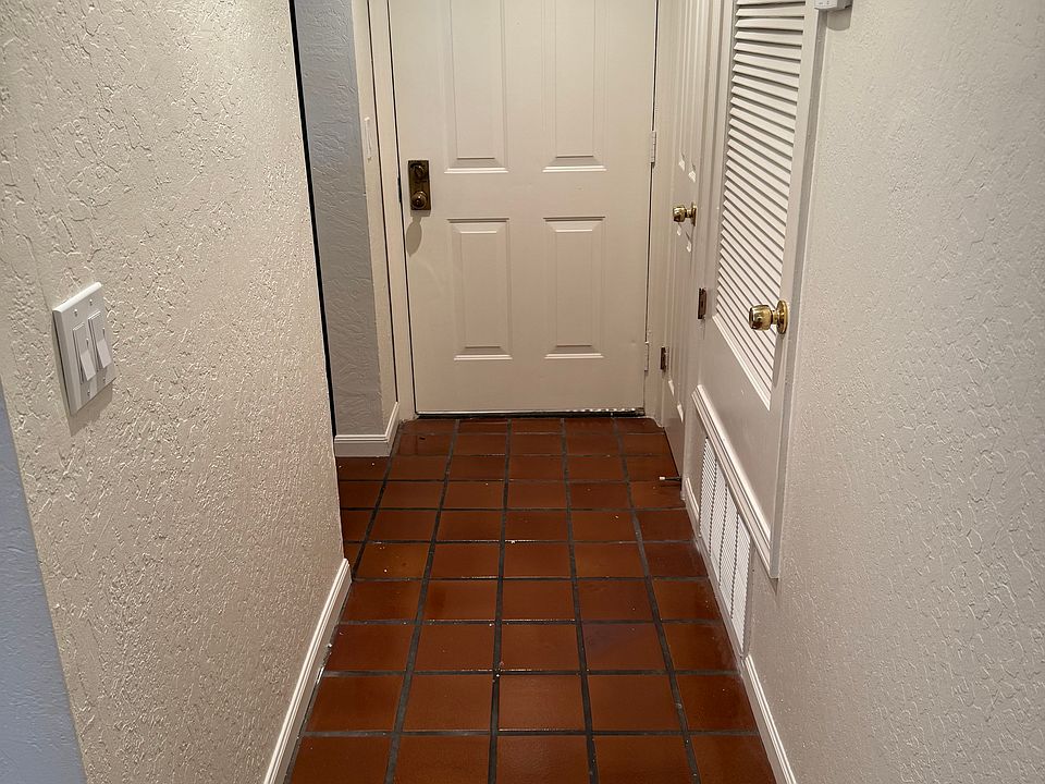 1st image of 25912 Hayward Blvd APT 105