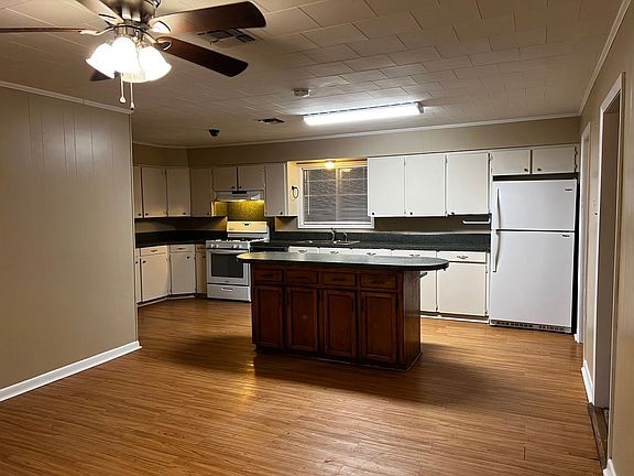 3rd image of 127 Allister Rd