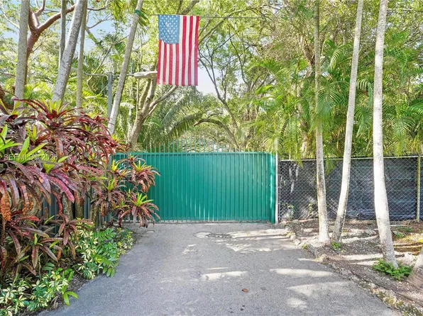 15425 SW 268th St, Homestead, FL 33032