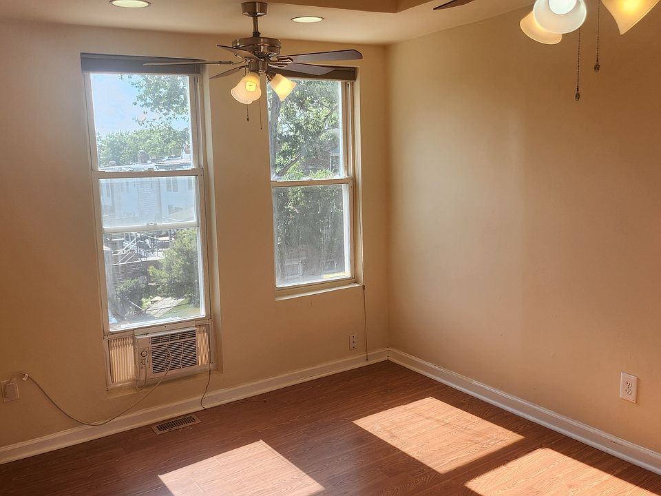 1st image of 4021 Marlboro Pl NW #G