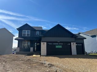 4876 Noble Dr NW, Rochester, MN 55901