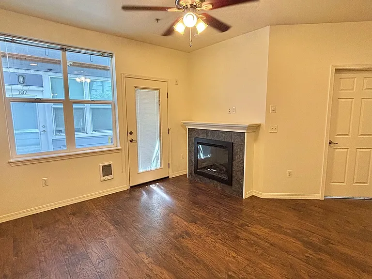 J0442 - Provi — Photo 3