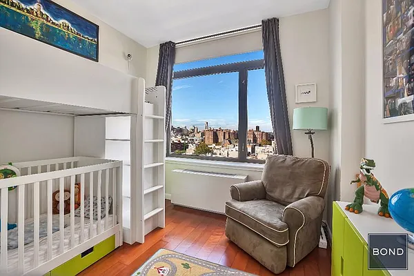 Sold by Bond New York | media 6