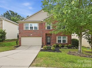 8318 Rockmoor Ridge Rd, Charlotte, NC 28215