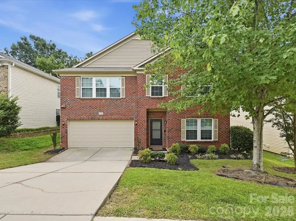 8318 Rockmoor Ridge Rd, Charlotte, NC 28215