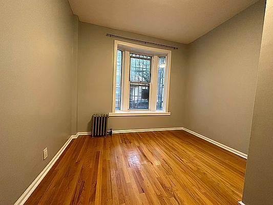 5th image of 92 Woodruff Ave APT 1A