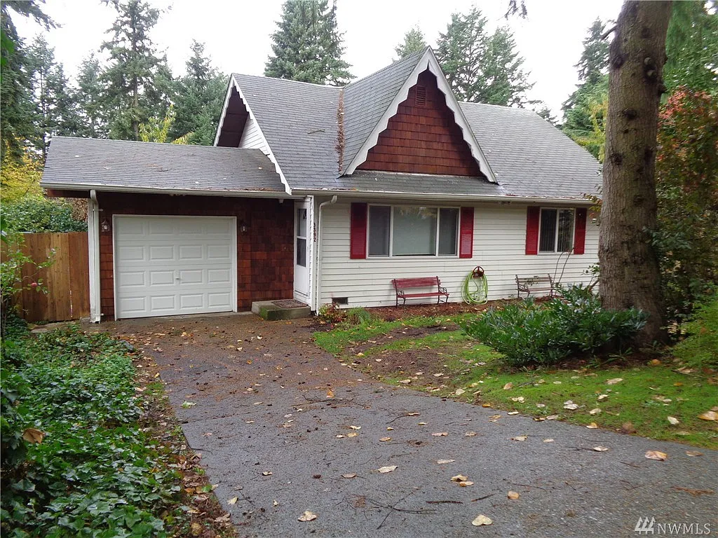 3392 S 290th St photo 1