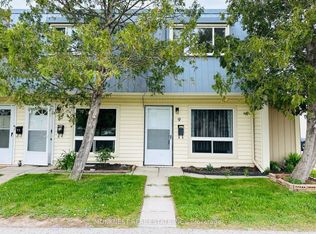8646 Willoughby Dr #9, Niagara Falls, ON L2G 6X7