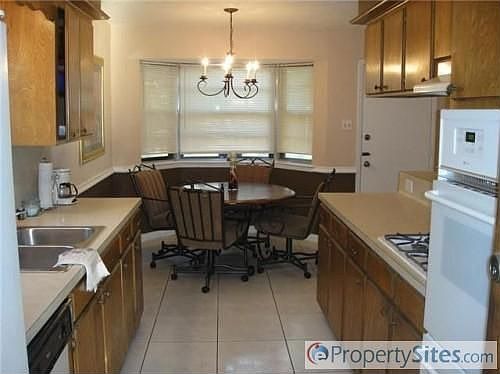 5th image of 3213 Brookdale Ct