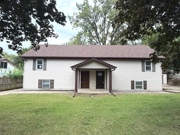 1722 Lyran Ave, Rockford, IL 61109