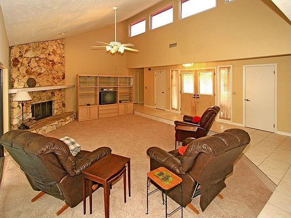 3rd image of 603 Mourning Dove Cir