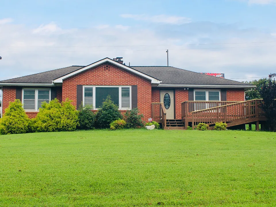 112 McMahan Rd
