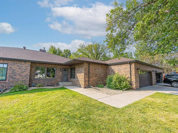 204 Oxbow Cir, Oxbow, ND 58047