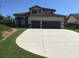 3219 Meadow Grass Ln, Escondido, CA 92027