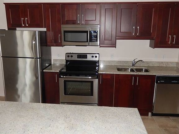 3rd image of 537 4th Ave N #506