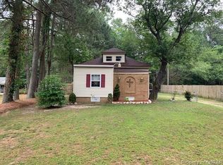 3645 Hickory Fork Rd, Gloucester, VA 23061