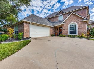 6932 Allen Place Dr, Fort Worth, TX 76116