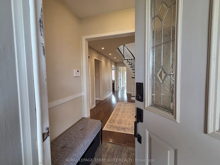 59 Foxhill Dr — Photo 6