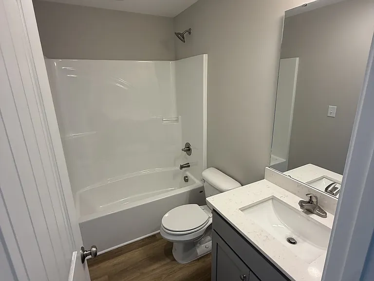 833 Middleton Rd — Photo 6