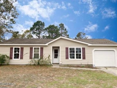 305 W Volant Street, Hubert, NC, 28539