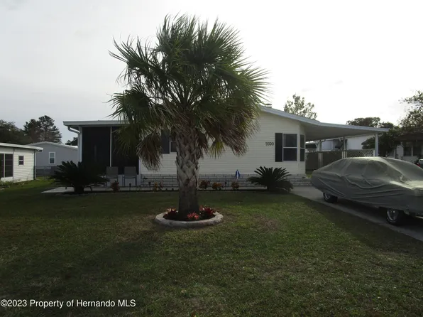 9300 Salisbury Dr, Brooksville, FL 34613