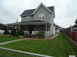 208 Doughty Blvd, Inwood, NY 11096