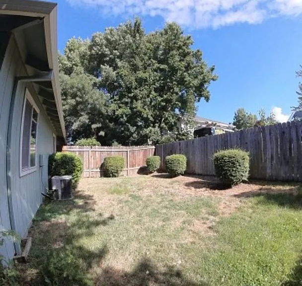 1546 & 1548 Skyhawk Rdg — Photo 5