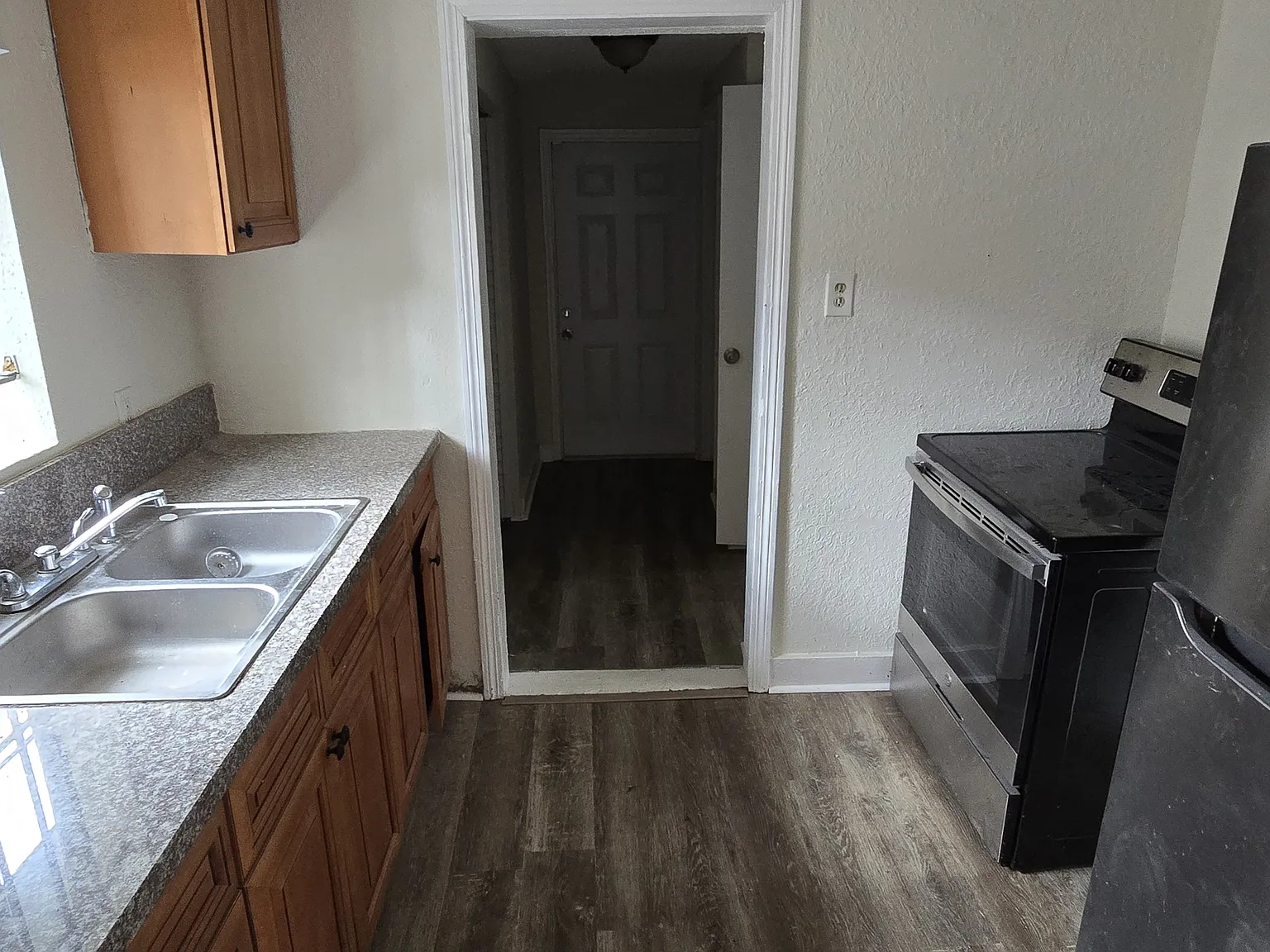 2116 Mc Millan St - 1 — Photo 3
