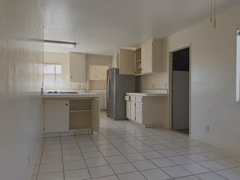 4675 Verdugo Pl — Photo 3