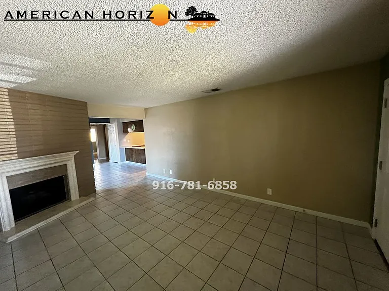 1735 Kent St #A — Photo 5
