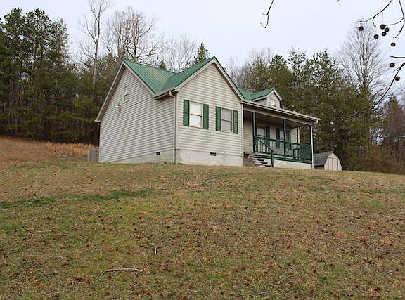 3rd image of 100 Westwood Ln