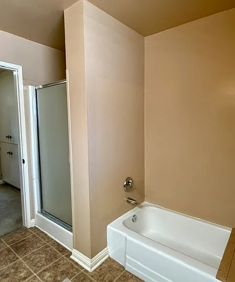 313 N Acacia Ave #D — Photo 31