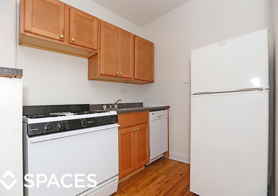 1st image of 837 W Wolfram Street # 305 Fl 3rd