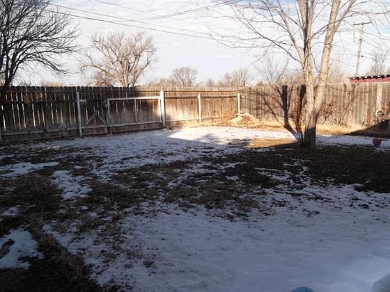 1st image of 813 Flora Ave