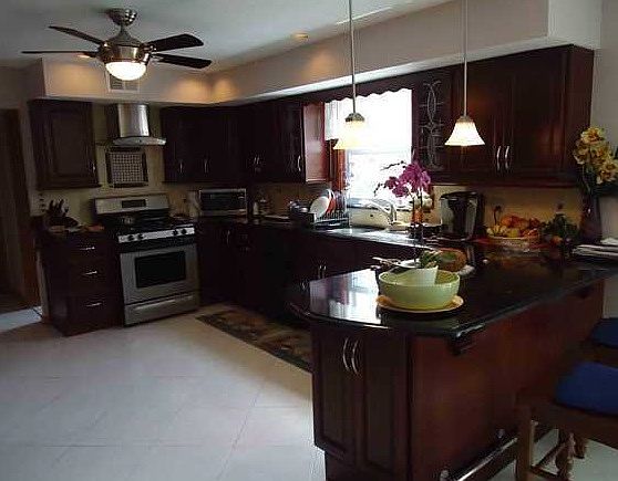 2nd image of 366 Ramona Ave