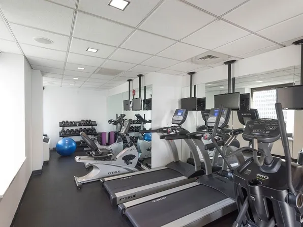 100 West 39th Street image 13 of 27