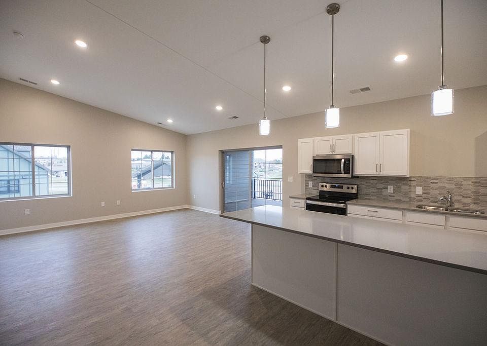 1st image of 5720 Hidcote Dr #1