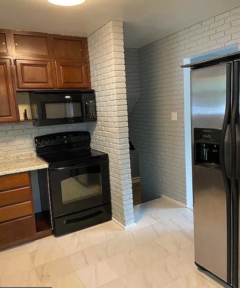 600 Marlboro Rd — Photo 11
