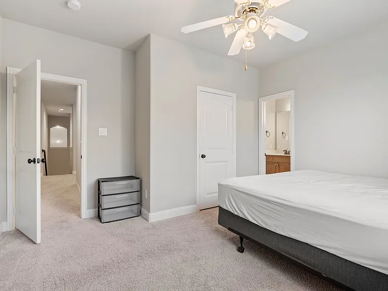 857 Dartford Dr — Photo 21