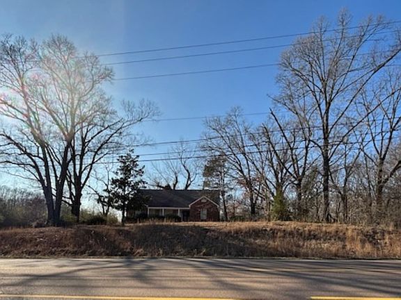 3rd image of 377 N Houston Levee Rd