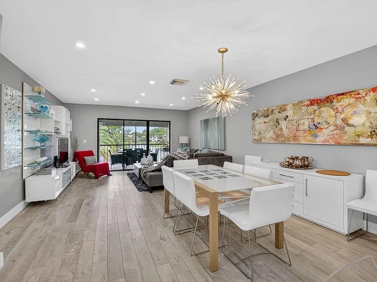 9299 Vista Del Lago #16D — Photo 9